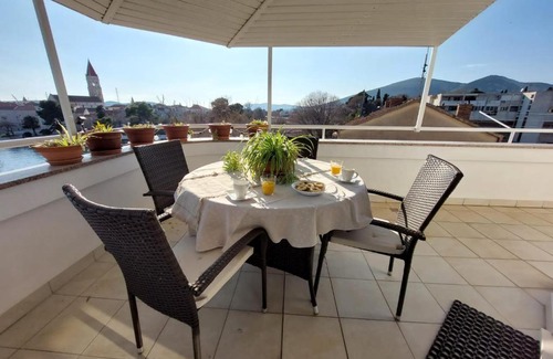 Trogir Apartment | Apartment Duje Trogir-centre-free parking-sea view