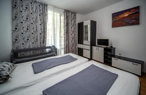 Chaika Apartment | Apartment E 12 Yassen HV