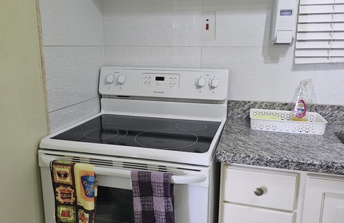 Tower Isle Apartment | Apartment E6