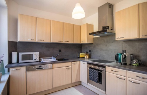 Wilhelmshaven Apartment | Apartment Ebbe und Flut with Balcony, Covered Terrace