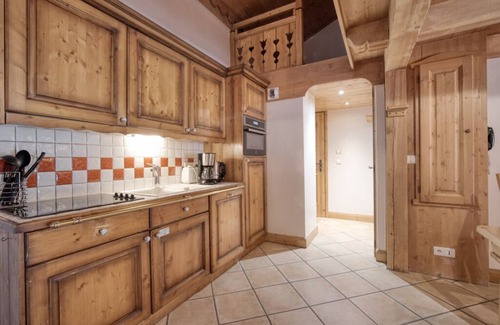 Val Claret Ski Chalet | Apartment Ecrin 426 - Tignes Val Claret - 10 people - Balcony with mountain view