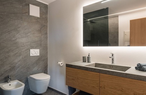 Avelengo Apartment | Apartment "Edelweiss Beim Lackl" with Mountain View & Wi-Fi