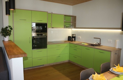 Ibach Apartment | Apartment 'Eichentraum' with Mountain View, Shared Garden and Wi-Fi