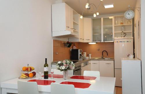 Zagreb Apartment | Apartment Elena 2 Zagreb City with garage