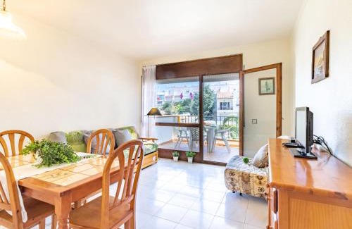 Roses Town Center Apartment | Apartment Els Jardins III by Interhome