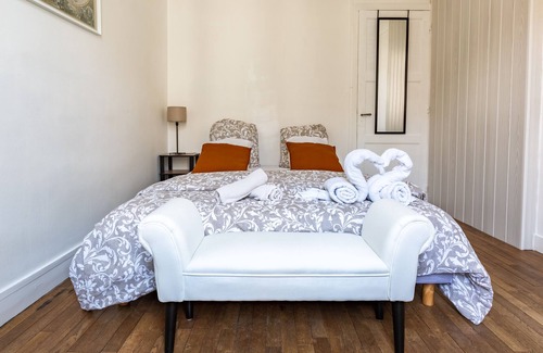 Nord - Gare Apartment | Apartment-Ensuite-Courtyard view