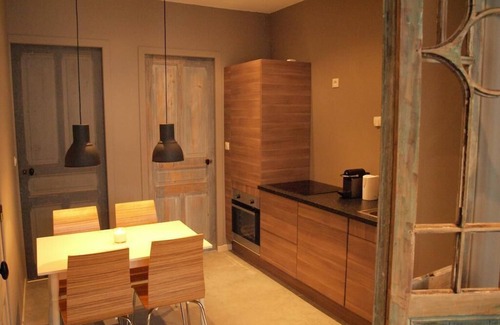 La Madeleine Apartment | Apartment-Ensuite with Shower-Appartement 472