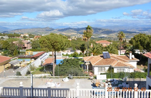 Pinos de Alhaurin Apartment | Apartment "LUV" on the Costa del Sol with pool and tennis.