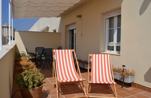 Sanlucar de Barrameda Apartment | Apartment with POOL, TERRACE, A/C, WIFI and PARKING in the center.