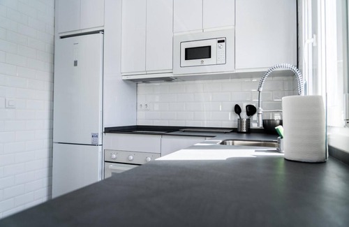 Vejer de la Frontera Apartment | Apartment 'Dialma' with Mountain View, Wi-Fi and Air Conditioning