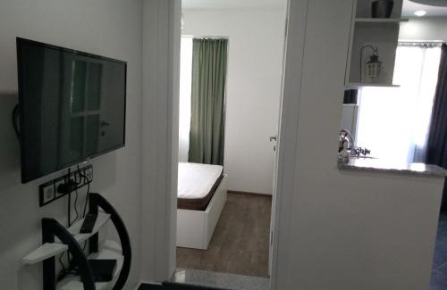 Old Boulevard Apartment | Apartment Eteri