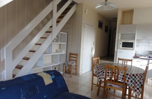 Arzon Apartment | Apartment F 3 sea views and direct beach and ocean access