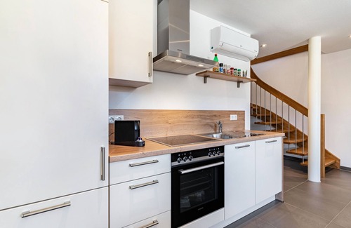 Kappel-Grafenhausen Apartment | Apartment 'Fewo Grafenhausen' with Balcony, Wi-Fi and Air Conditioning