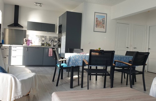 Cavaliere Apartment | Apartment facing the sea