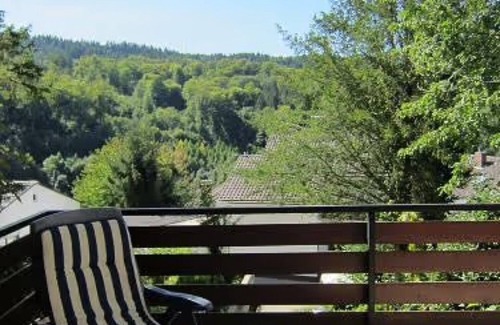 Weinheim Apartment | Apartment 'Familie Kreckel' with Balcony and Wi-Fi