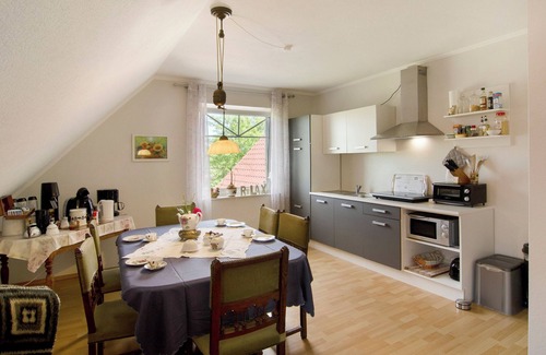 Idafehn Apartment | Apartment 'Familienfreundliche Unterkunft' with Shared Terrace, Private Garden and Wi-Fi