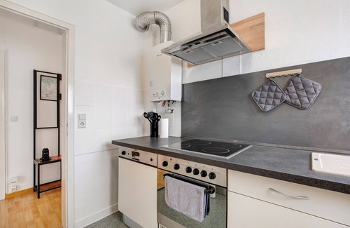 Goeppingen Apartment | Apartment 'Familiensuite' with Mountain View, Shared Terrace and Wi-Fi