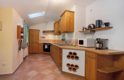 Bad Reichenhall Apartment | Apartment 'Ferienwohnung Alpenrose' with Mountain View, Balcony and Wi-Fi