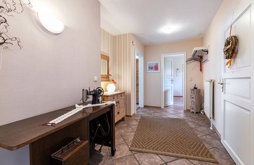 Offenbuttel Apartment | Apartment 'Ferienwohnung Anke Volkmann' with Private Terrace, Private Garden and Wi-Fi