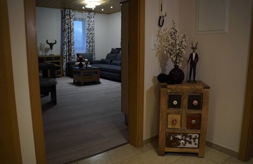 Eckersdorf Apartment | Apartment 'Ferienwohnung Zum Lausbub' with Wi-Fi