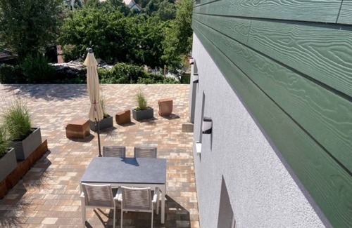 Loffenau Apartment | Apartment 'Ferienwohnung Auerhahn' with Mountain View, Private Terrace and Wi-Fi
