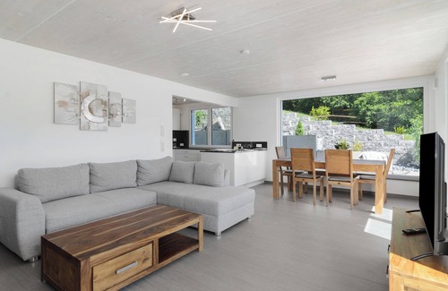 Stockach Apartment | Apartment 'Ferienwohnung Paul' with Mountain View, Shared Terrace and Wi-Fi