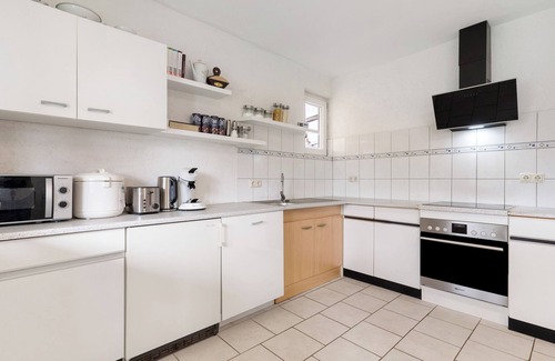 Durbach Apartment | Apartment 'Ferienwohnung Am Brunnen' with Private Terrace and Wi-Fi