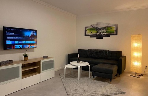 Leuna Apartment | Apartment Ferienwohnung Leuna 2-room Apartement Second Home Gästezimmer