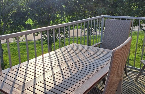 Pellworm Apartment | Apartment 'Fewo Sandbank' with Shared Terrace, Shared Garden and Wi-Fi