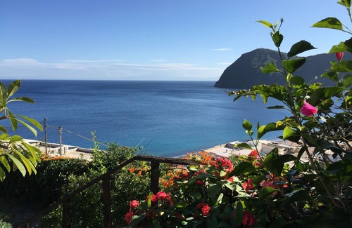Canneto Apartment | Apartment/flat - LIPARIHouse with garden