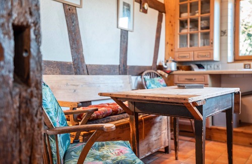 Betschdorf Apartment | Apartment 'Fleurie' with Shared Terrace, Shared Garden and Wi-Fi
