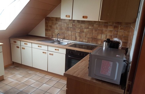 Rohden Apartment | Apartment for 1 - 4 people in the beautiful Weserbergland with garage and WiFi