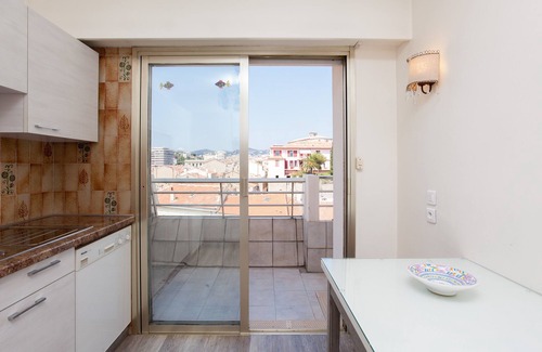 Le Suquet Apartment | Apartment FOOT IN THE WATER 60M2 - 1 bedroom- Garage