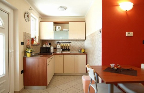 Bale Apartment | Apartment for 2 with beautiful garden