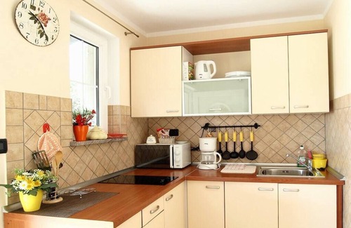 Bale Apartment | Apartment for 2 with beautiful garden