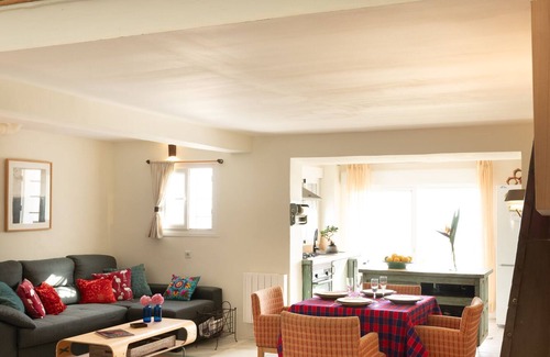 Bahia Dorada Apartment | Apartment for 3 people on the beach 75m2 +terrace and garden.