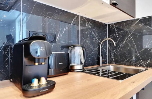Saint-Denis Apartment | Apartment for 4 people at the gates of Paris