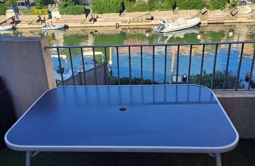 Port Cogolin Apartment | Apartment for 4 people with a pool and views of La Giscle, located in Port Cogolin