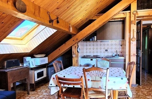 Saint-Jean-d'Arves Apartment | Apartment for 6 people close to the slopes