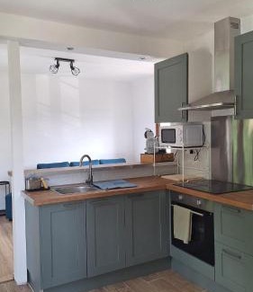 Survilliers Apartment | Apartment for 6 people CDG and Asterix parc