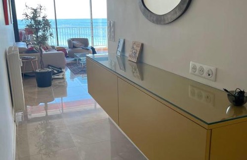 Cap-d'Antibes Apartment | Apartment for 6 people with stunning sea view