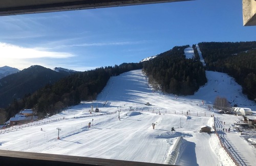 Savignac-les-Ormeaux Apartment | APARTMENT FOR A FAMILY OF 5 FACING THE SLOPES WITH UNOBSTRUCTED VIEW