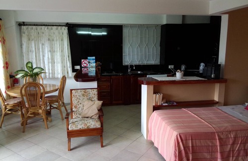 Anse Etoile Apartment | APARTMENT FOR MAXIMUM 4 PEOPLE