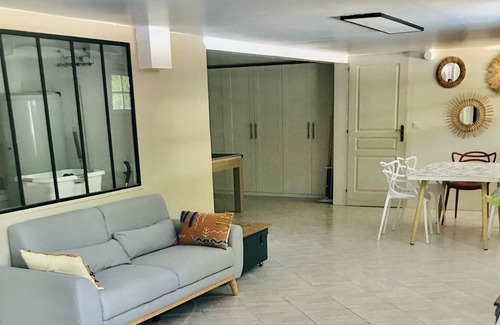 Boissy-l'Aillerie Apartment | Apartment