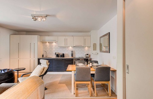 Chamonix City Centre Apartment | Apartment Cosmiques - Alpes Travel - Central Chamonix (sleeps 4)
