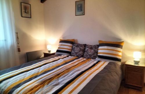 Dombasle-devant-Darney Apartment | Apartment in Darney with Meadow Views, cleaning included