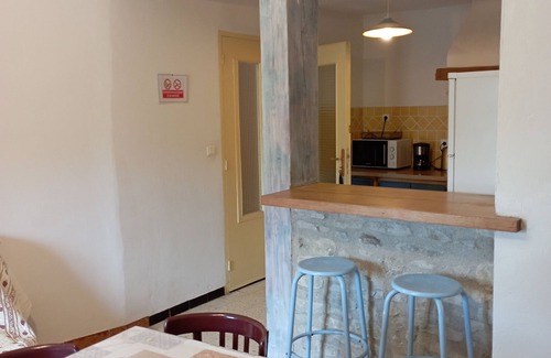 L'Isle-sur-la-Sorgue Cottage | Apartment in Farmhouse