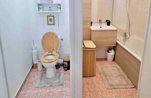 Le Plessis-Robinson Apartment | Apartment Orly Versailles Street parking Robinson