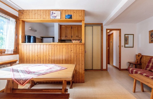 Pralognan-la-Vanoise Apartment | Apartment 'La Bévéria 4' with Private Terrace and Shared Garden