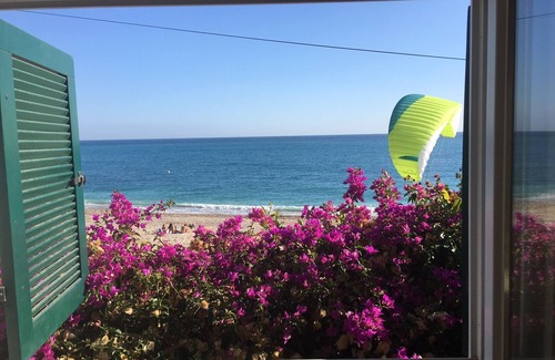 Roquebrune-Cap-Martin Apartment | Apartment with garden by the sea, 5 min walk to the beach, only 2km from Monaco